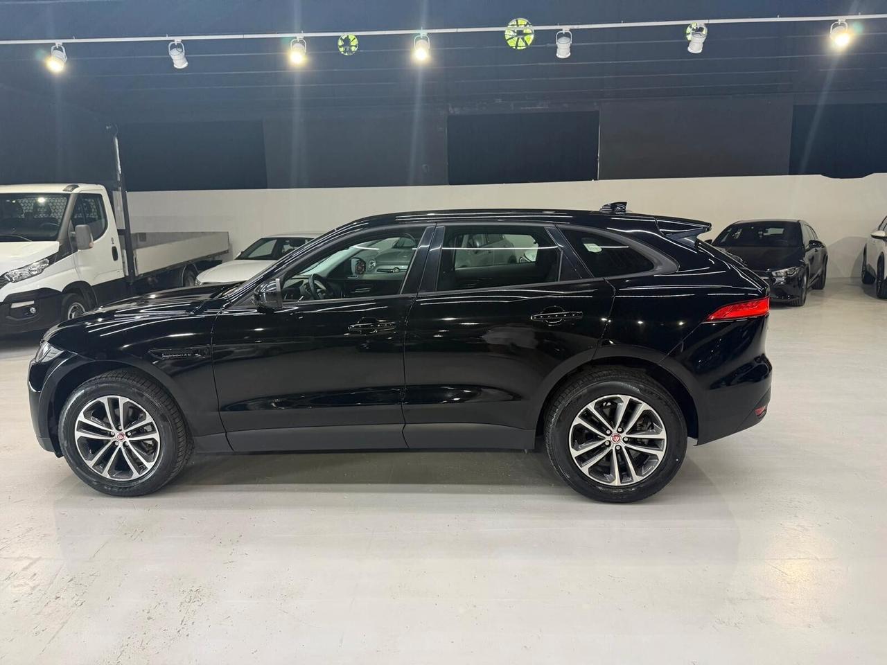 Jaguar F-Pace 2.0 D 180 CV Portfolio