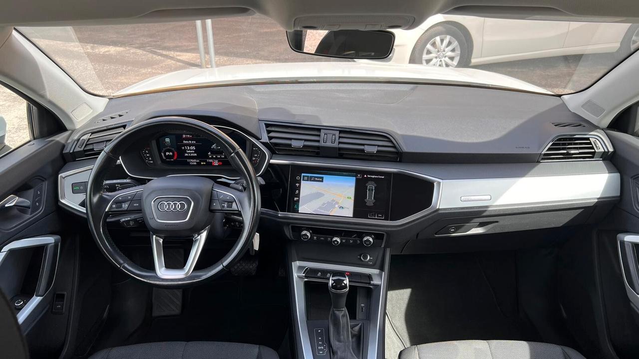 Audi Q3 2.0 TDI 150 CV S tronic line Edition