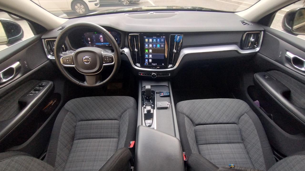 Volvo V60 2.0 MHEV Hybrid Core PROMMO