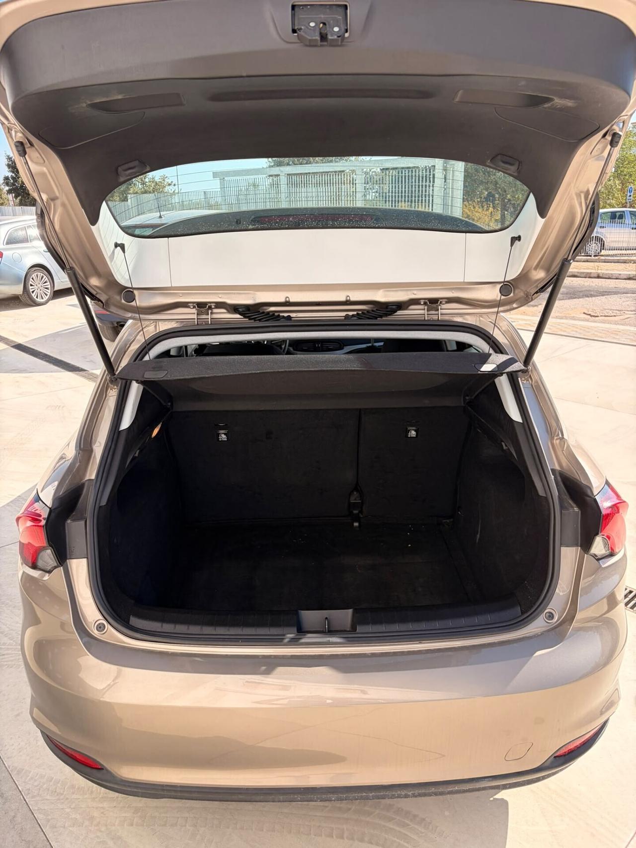 Fiat Tipo 1.3 Mjt S&S 5 porte Sport