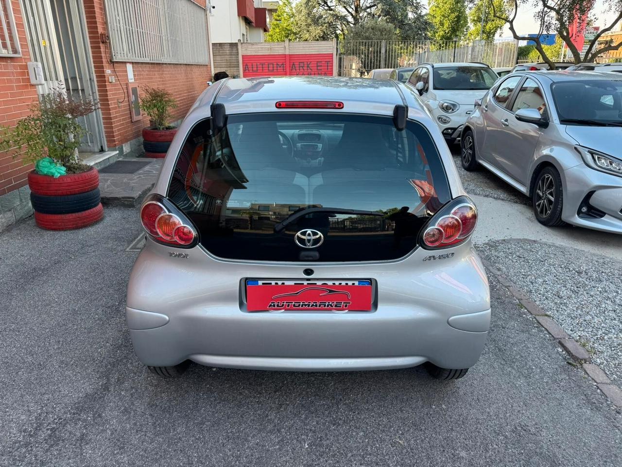 Toyota Aygo 1.0 12V VVT-i 5 porte Lounge MMT