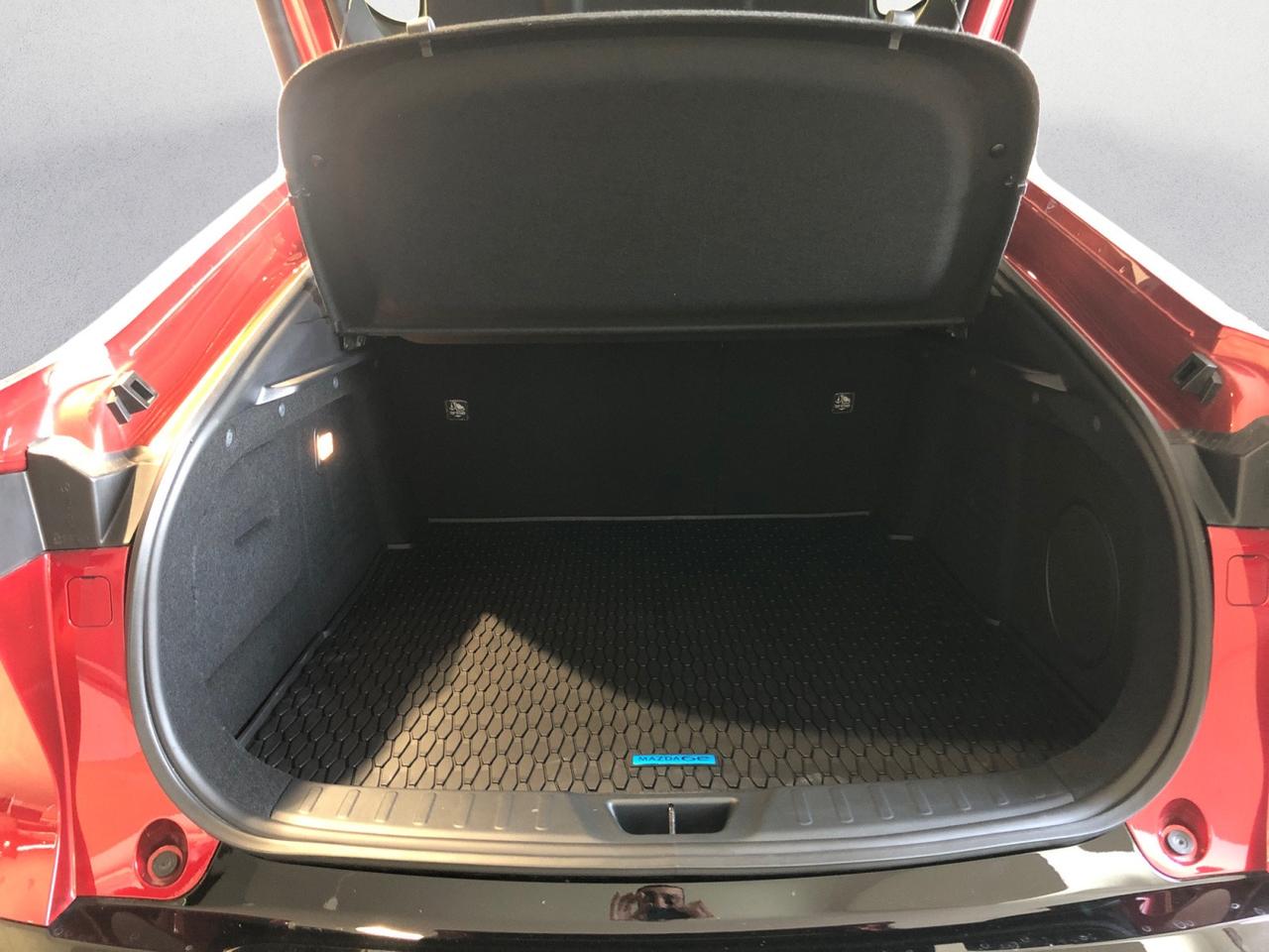 MAZDA MAZDA6e 5HB 258CV 1AT RWD STANDARD RANGE 68.8 KWH TAKUMI PLUS