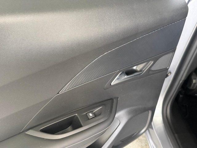 PEUGEOT 2008 PureTech 100 S&S Allure