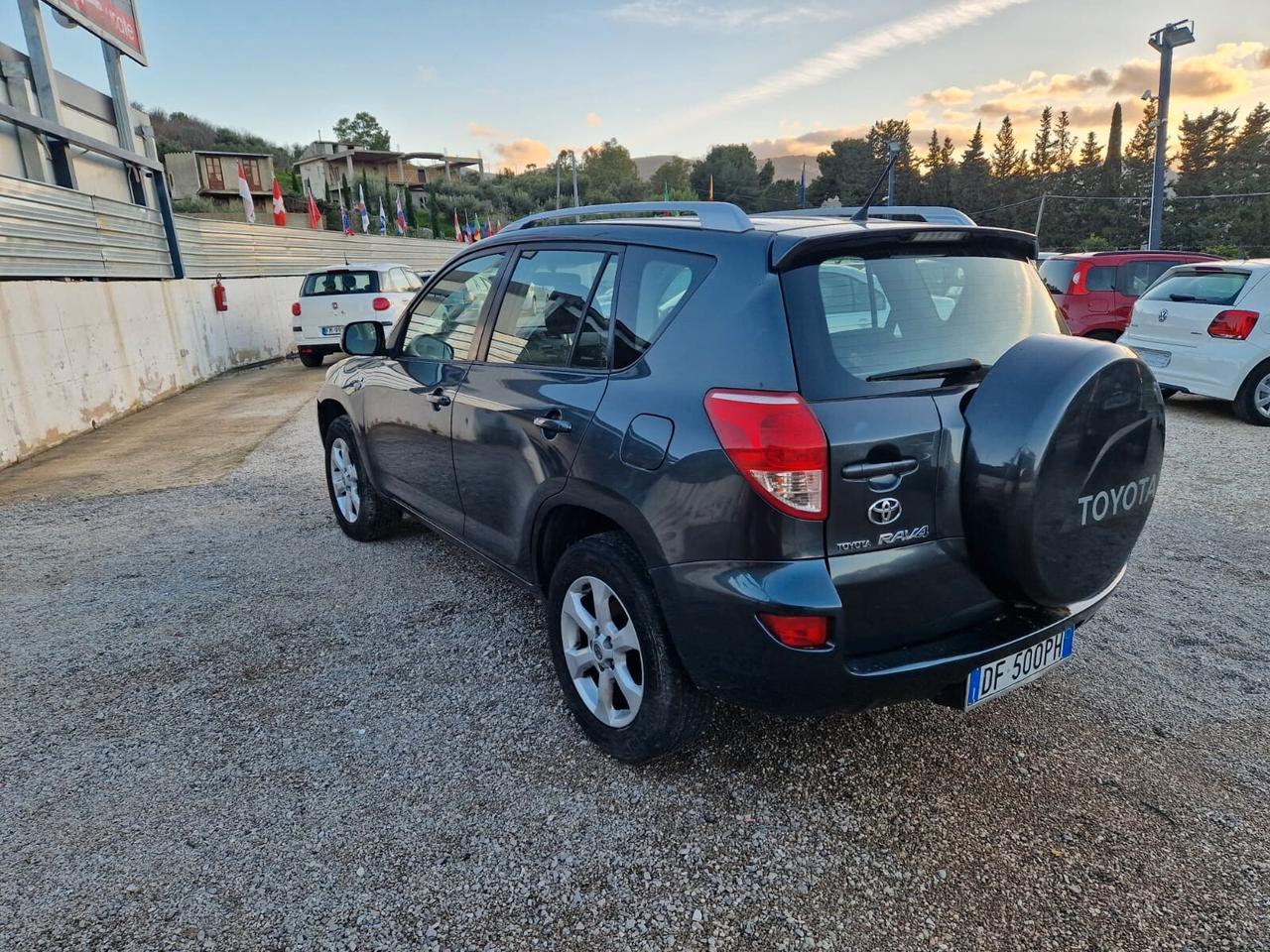 Toyota RAV 4 RAV4 2.2 D-4D 136 CV
