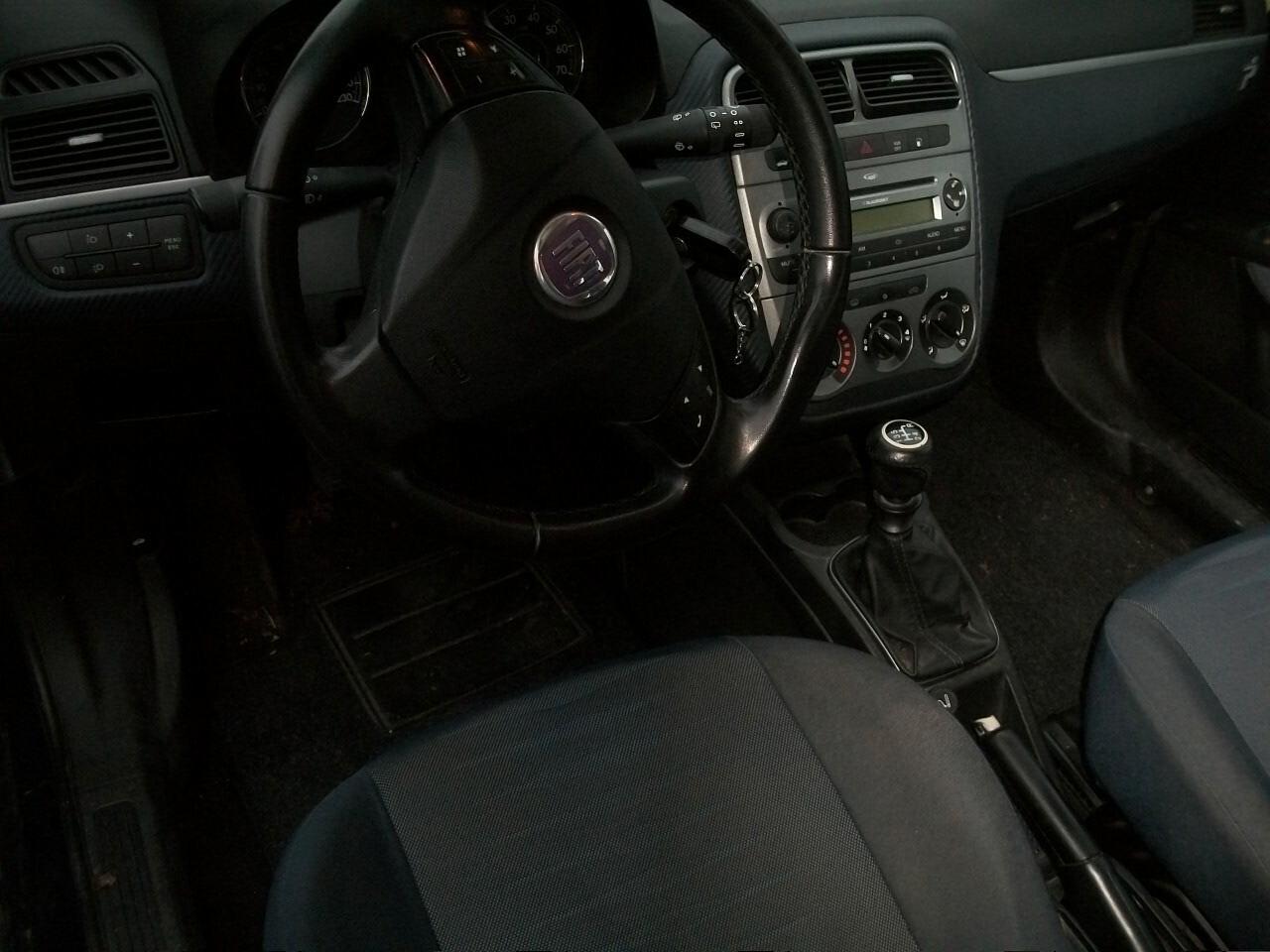 Fiat Grande Punto 1.4 5 porte Active Natural Power NATA A METANO DALLA FIAT,, IL METANO SCADE 30/02/2029 GARANZIA UN ANNO SI NEOPATENTATI REVISIONE SCADE 30/04/2027