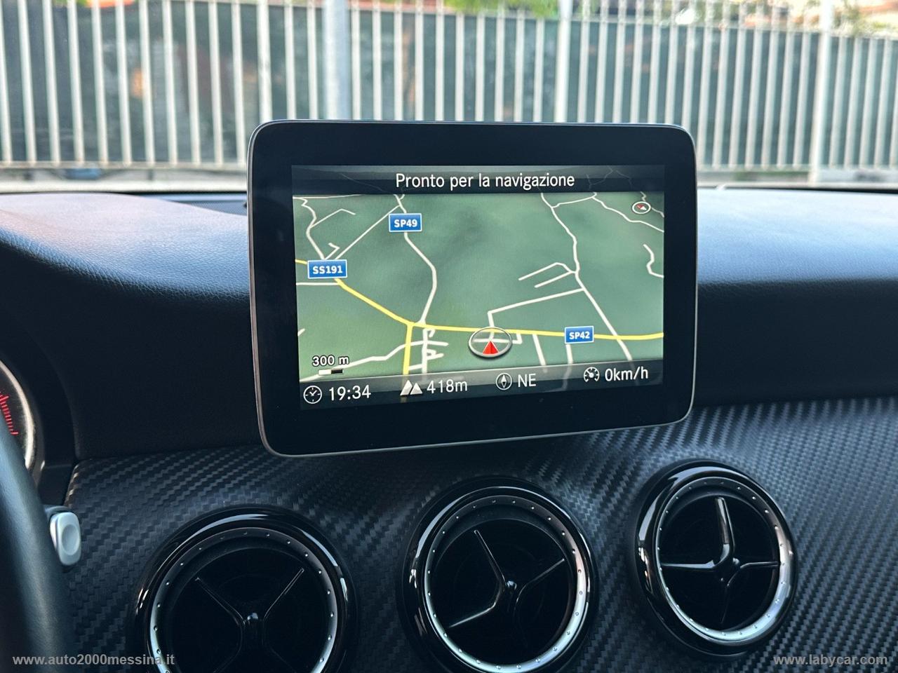 MERCEDES-BENZ GLA 200 d Automatic Business Extra
