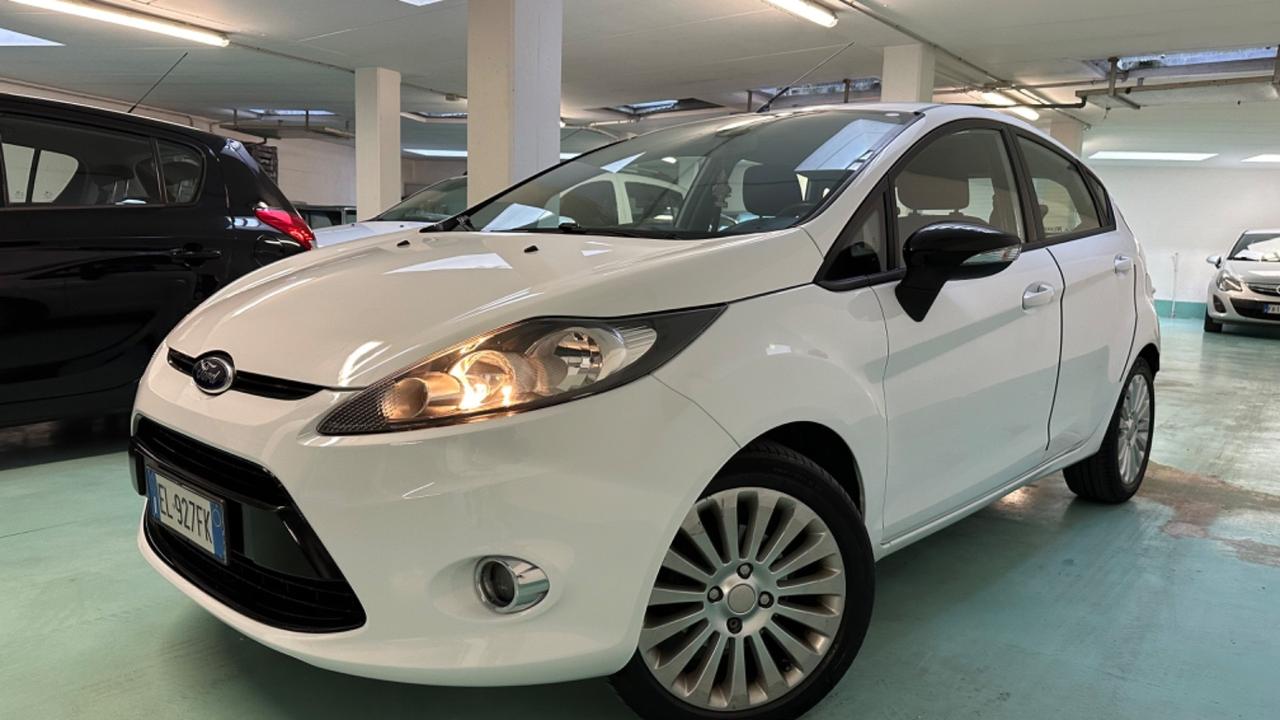 Ford Fiesta 1.6 TDCi 95CV 5 porte(anche per neopatentati)