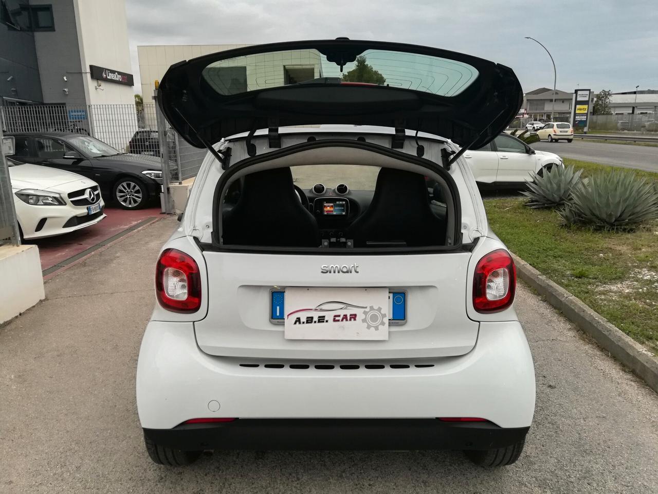 SMART - Fortwo - 70 1.0 twinamic Youngster - FINANZIABILE - VALUTAZIONE PERMUTE