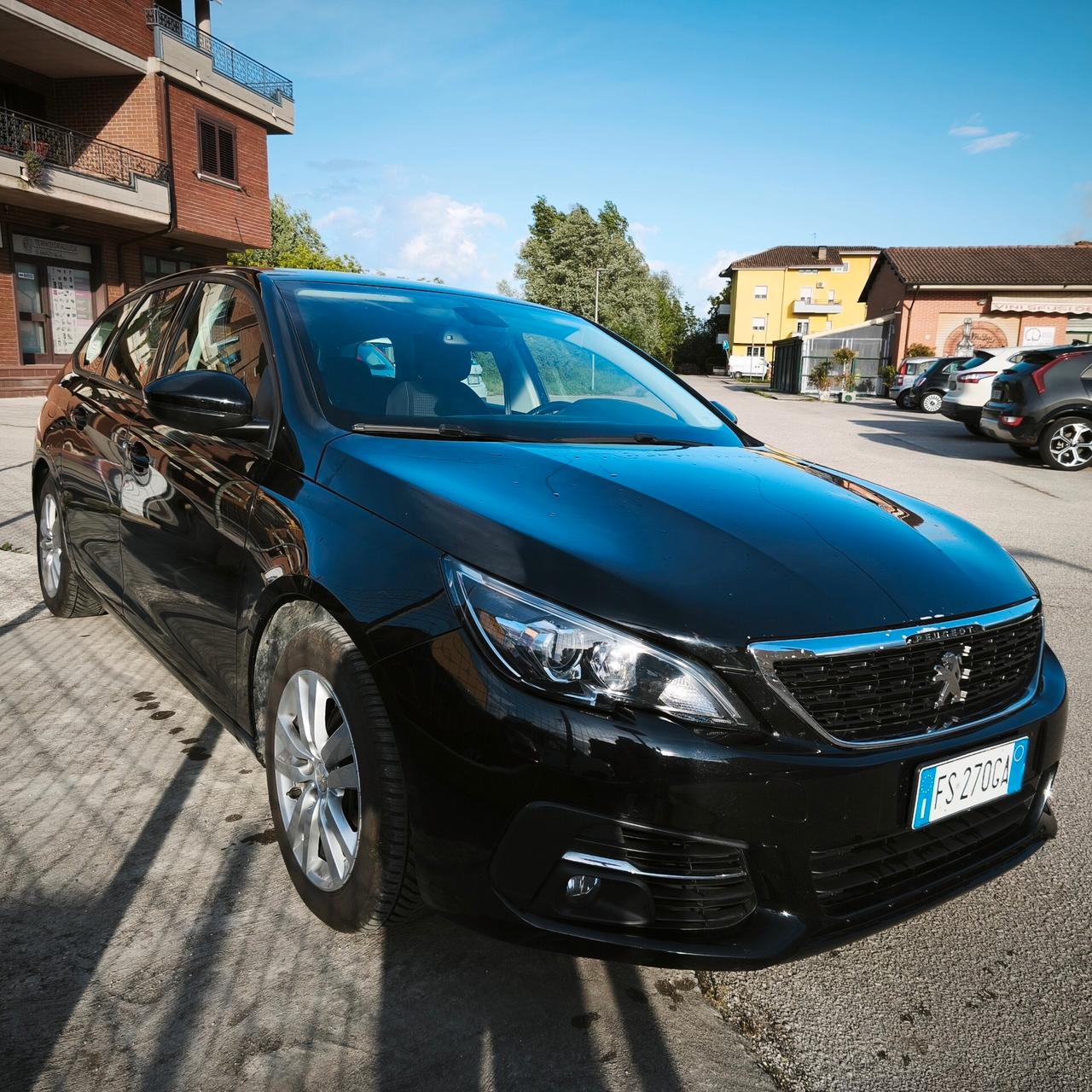 Peugeot 308 BlueHDi 130 S&S Business