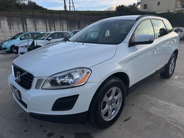 Volvo XC 60 XC60 DRIVe / AUTOCARRO N1