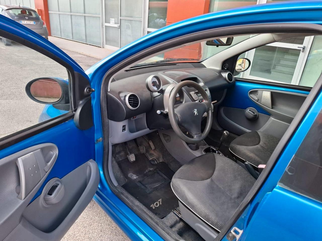 Peugeot 107 1.0 68CV 5p. Plaisir