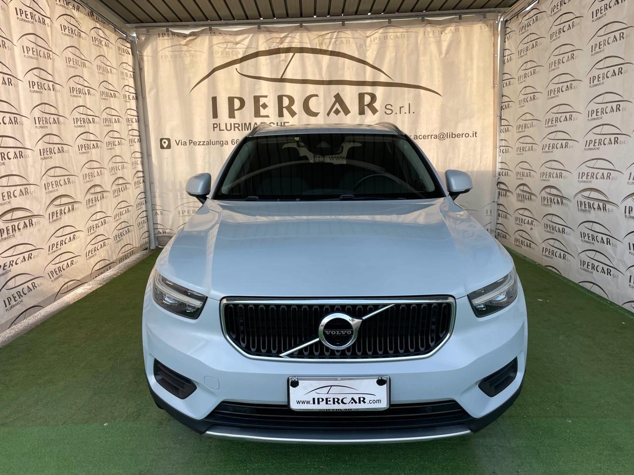 Volvo XC40 D3 AWD Geartronic Momentum