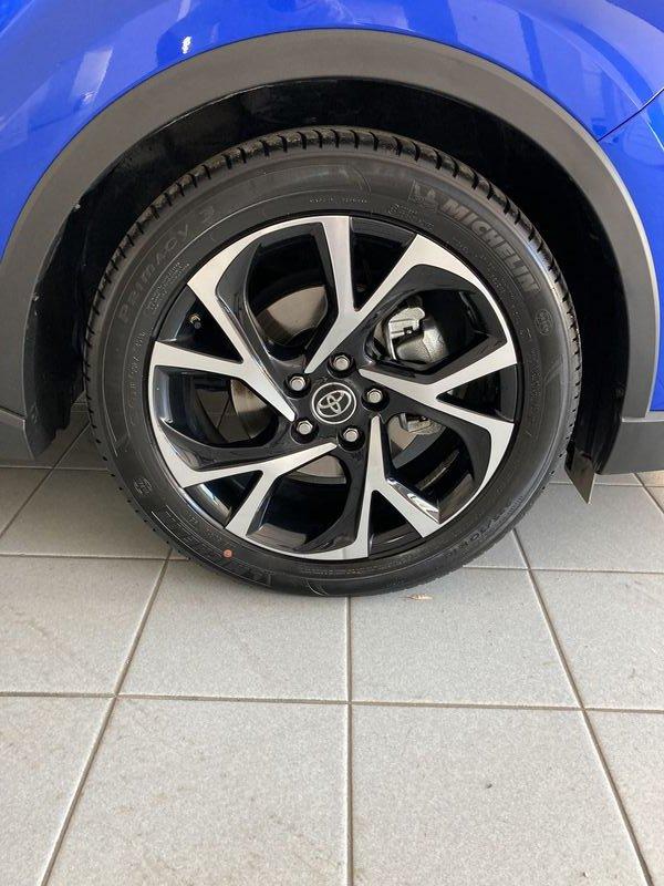 Toyota C-HR 1.8 Hybrid E-CVT Trend