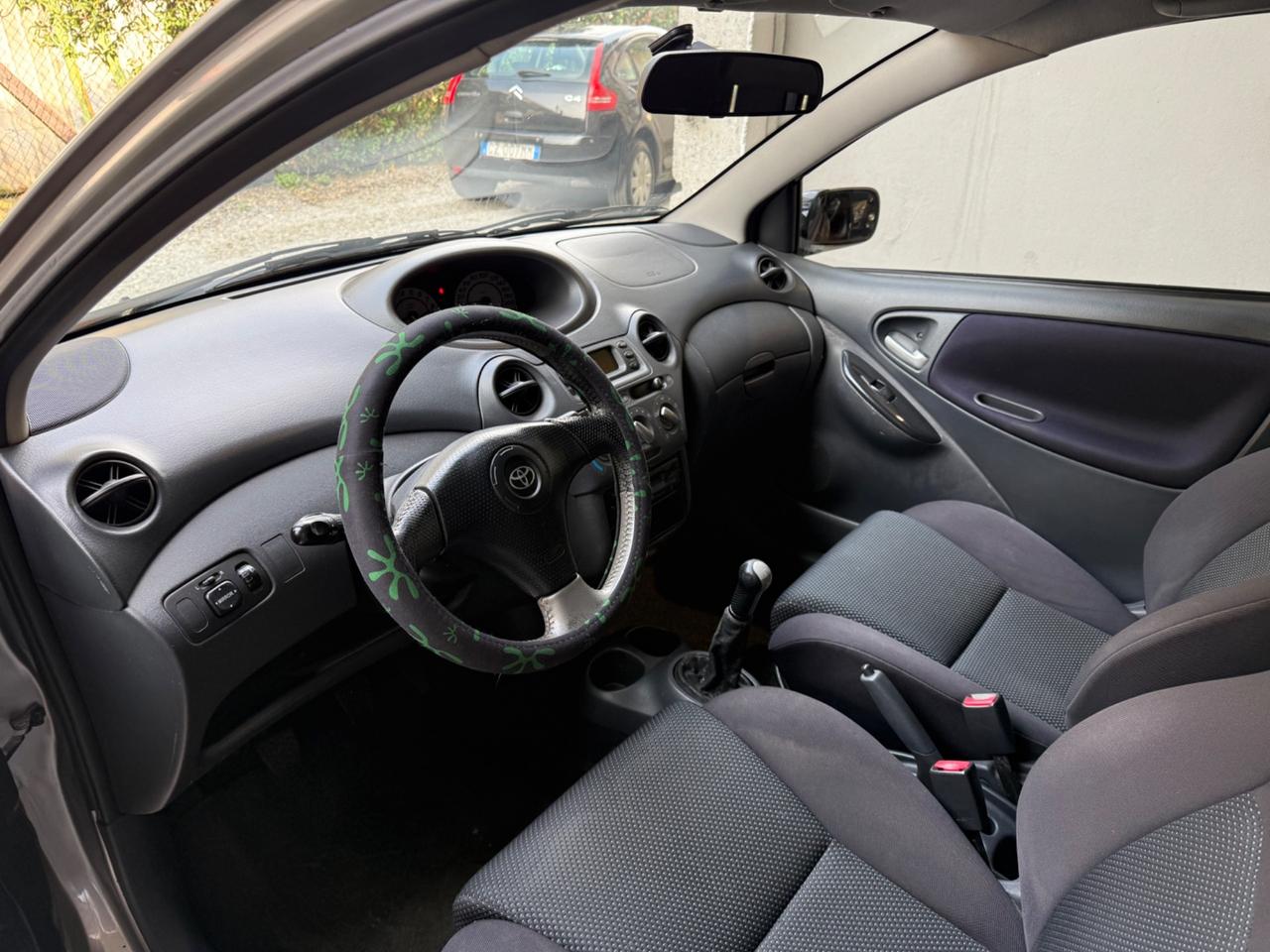 Toyota Yaris T sport guidabile da neopatentati