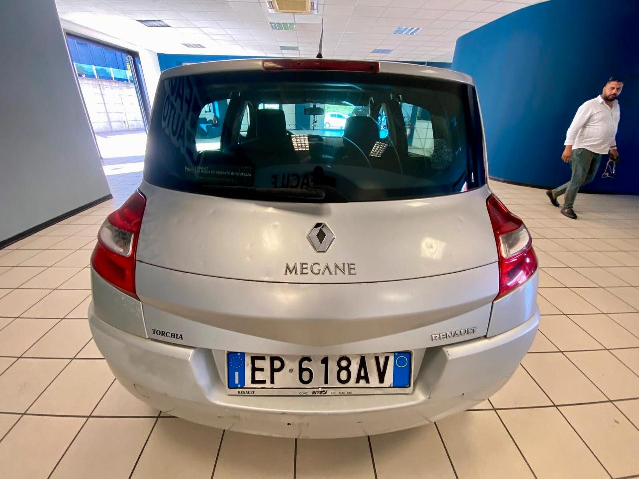 Renault Megane Mégane 1.5 dCi/105CV Grandtour Serie Speciale