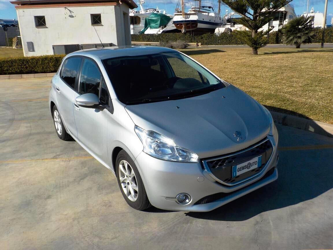 Peugeot 208 1.4 e-HDi 68 CV S&S robotizzato 5 porte Active