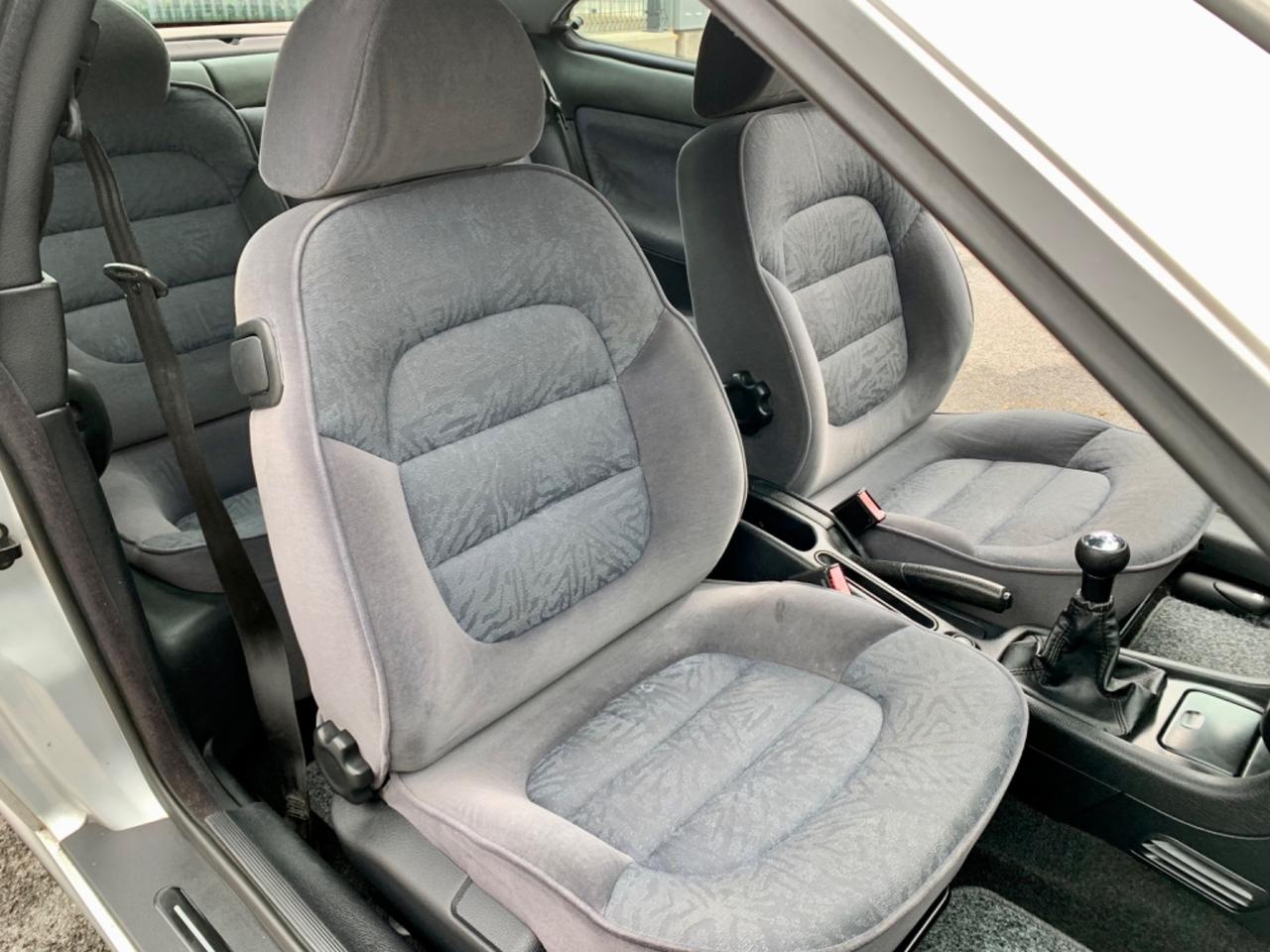 Peugeot 406 2.0i 16V Coupé