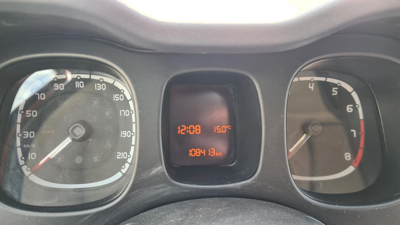 Fiat Panda 1.2 benz. 70 cv 2020 NEOPATENTATI