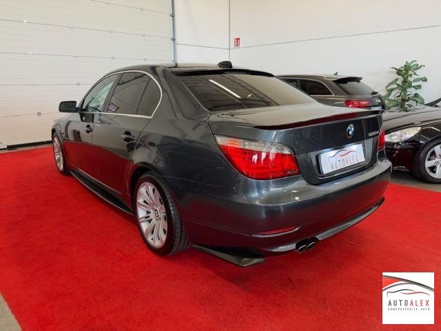 BMW - Serie 5 525d Msport