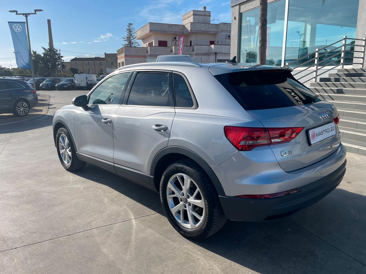 Audi Q3 35 TDI quattro Business