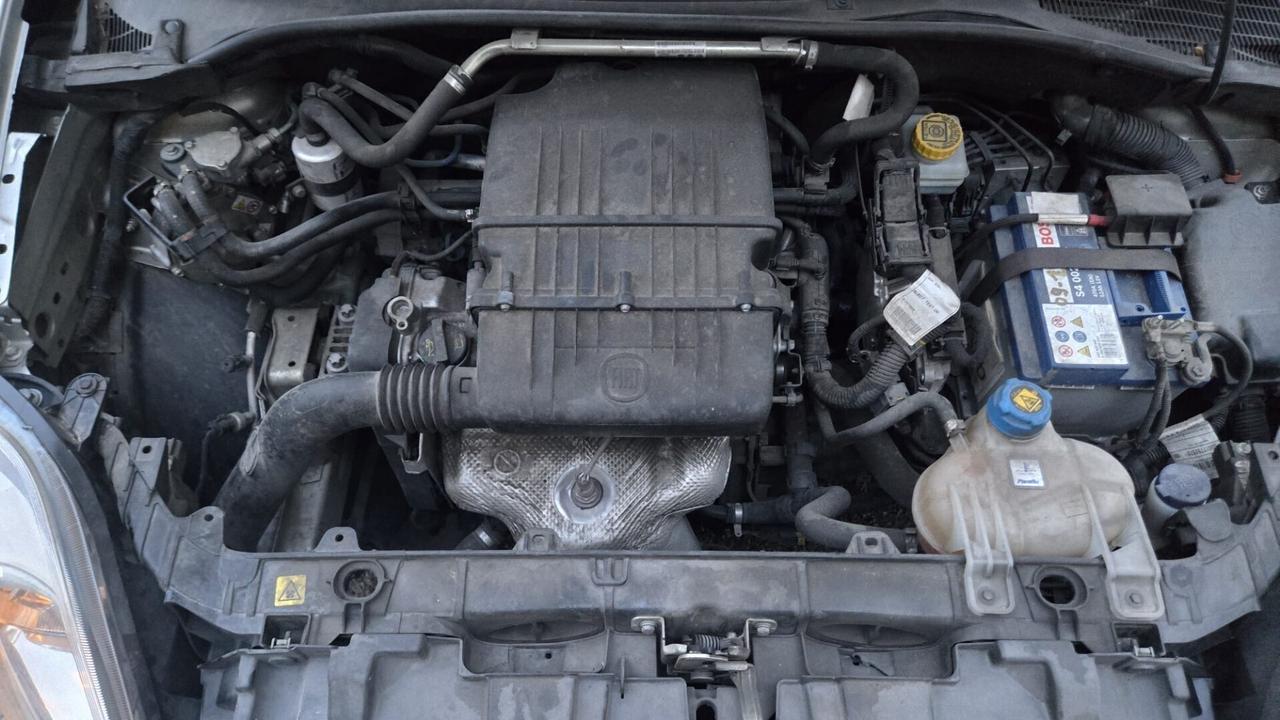 Fiat Punto 1.4 8V 5 porte Easypower Lounge