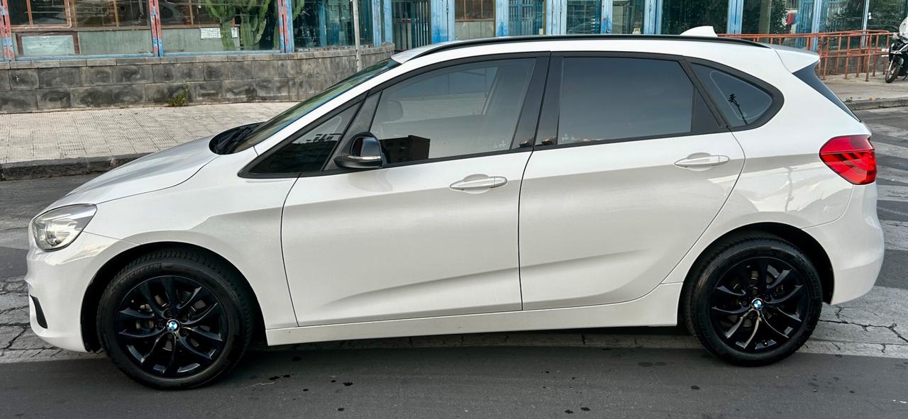 Bmw 2er Active Tourer 218d Luxury sport
