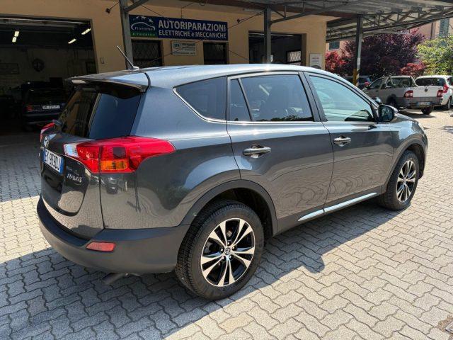 TOYOTA RAV 4 RAV4 2.0 D-4D 2WD Style White Ed. OK NEOPATENATO