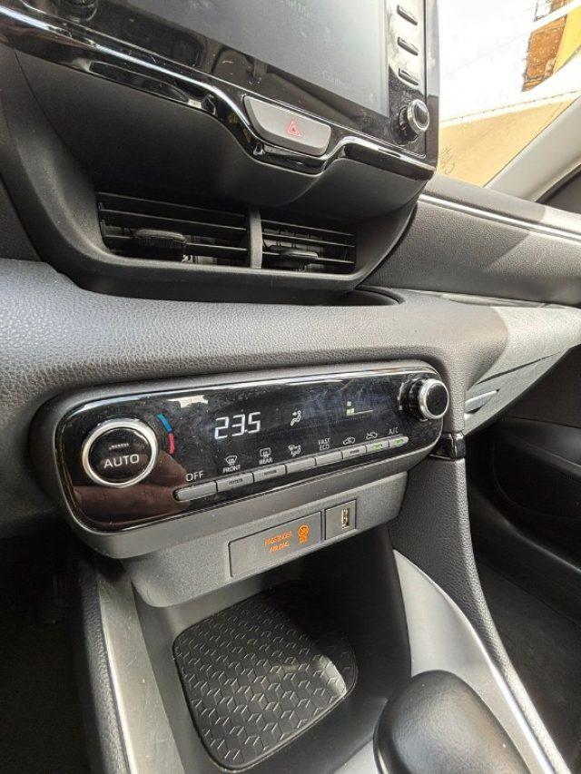 TOYOTA Yaris 1.5 Hybrid 5 porte Business