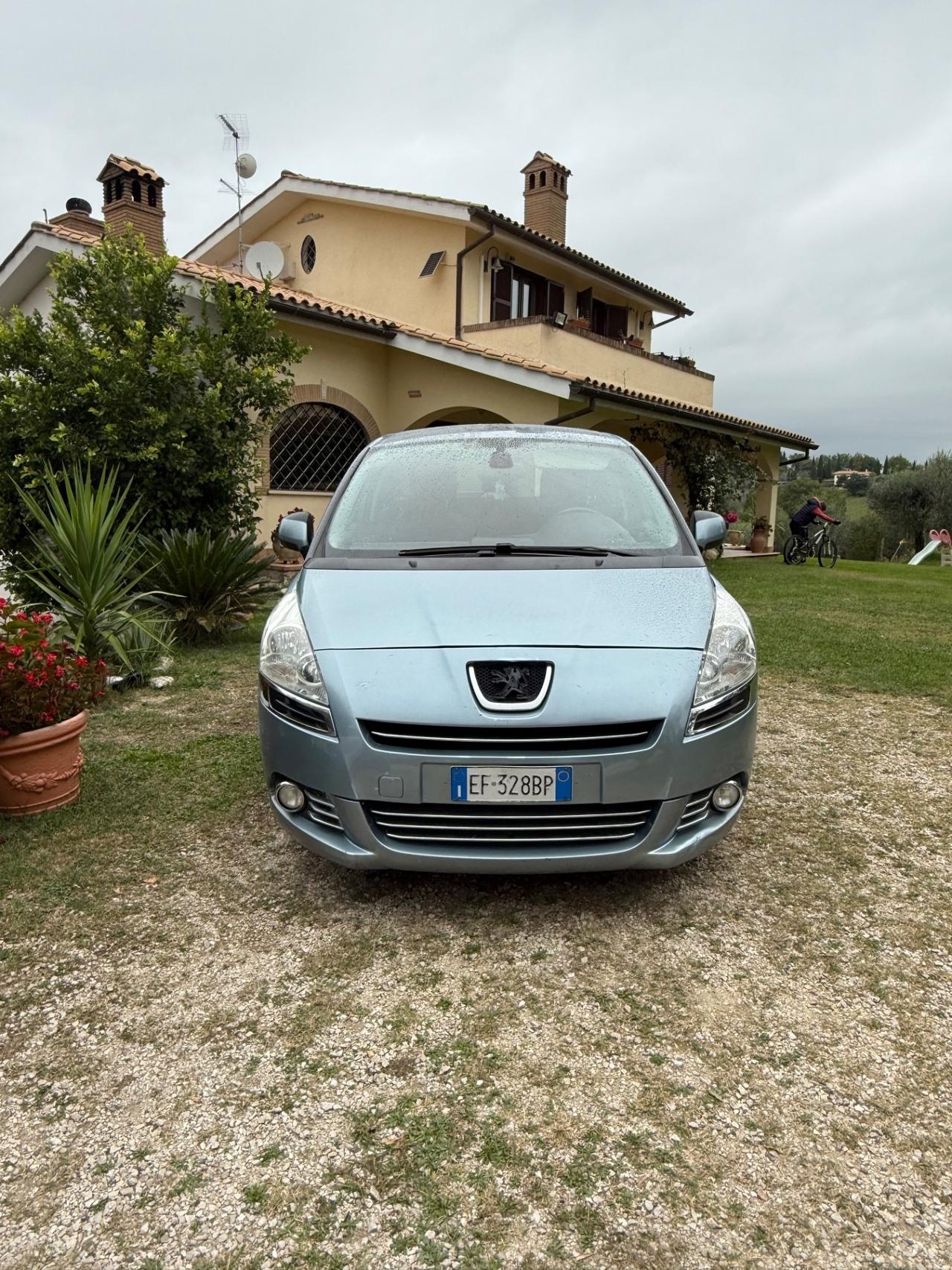 Peugeot 5008 2.0 HDi 150CV Business