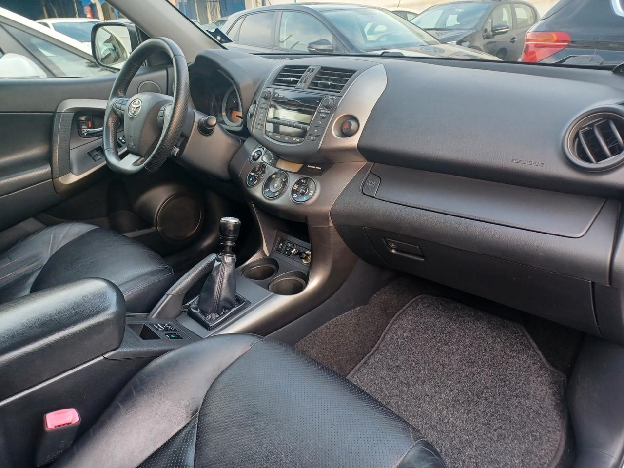 Toyota RAV 4 2.2 D-4D 150 CV Luxury