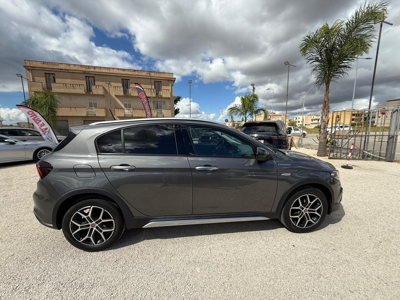 Fiat Tipo 1.6 Mjt S&S 5 porte Cross