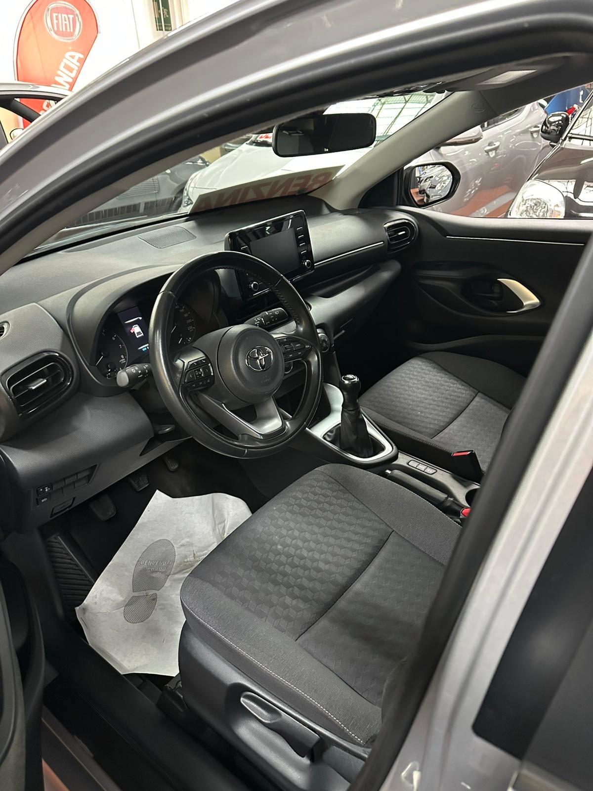 Toyota Yaris 1.0 5 porte Active