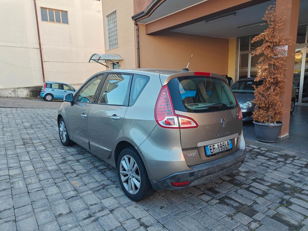 Renault Scenic Scénic X-Mod 1.5 dCi 110CV Luxe