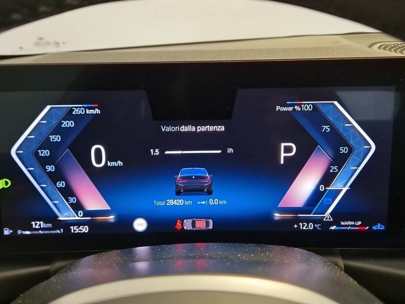 BMW 318 48V MSPORT AUTO 4 PORTE BERLINA