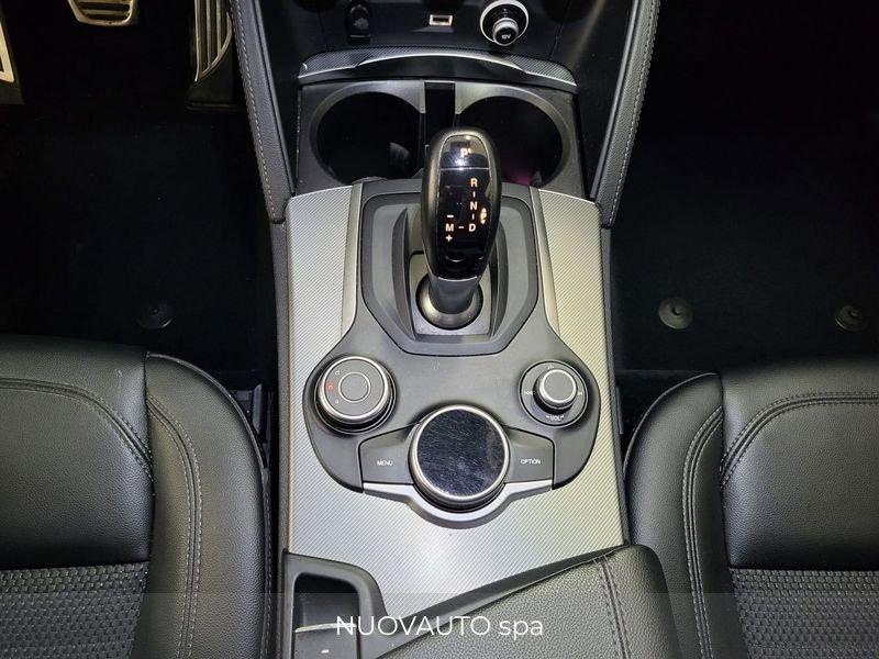Alfa Romeo Stelvio 2.2 Turbo Diesel 210CV AT8 Q4 Executive