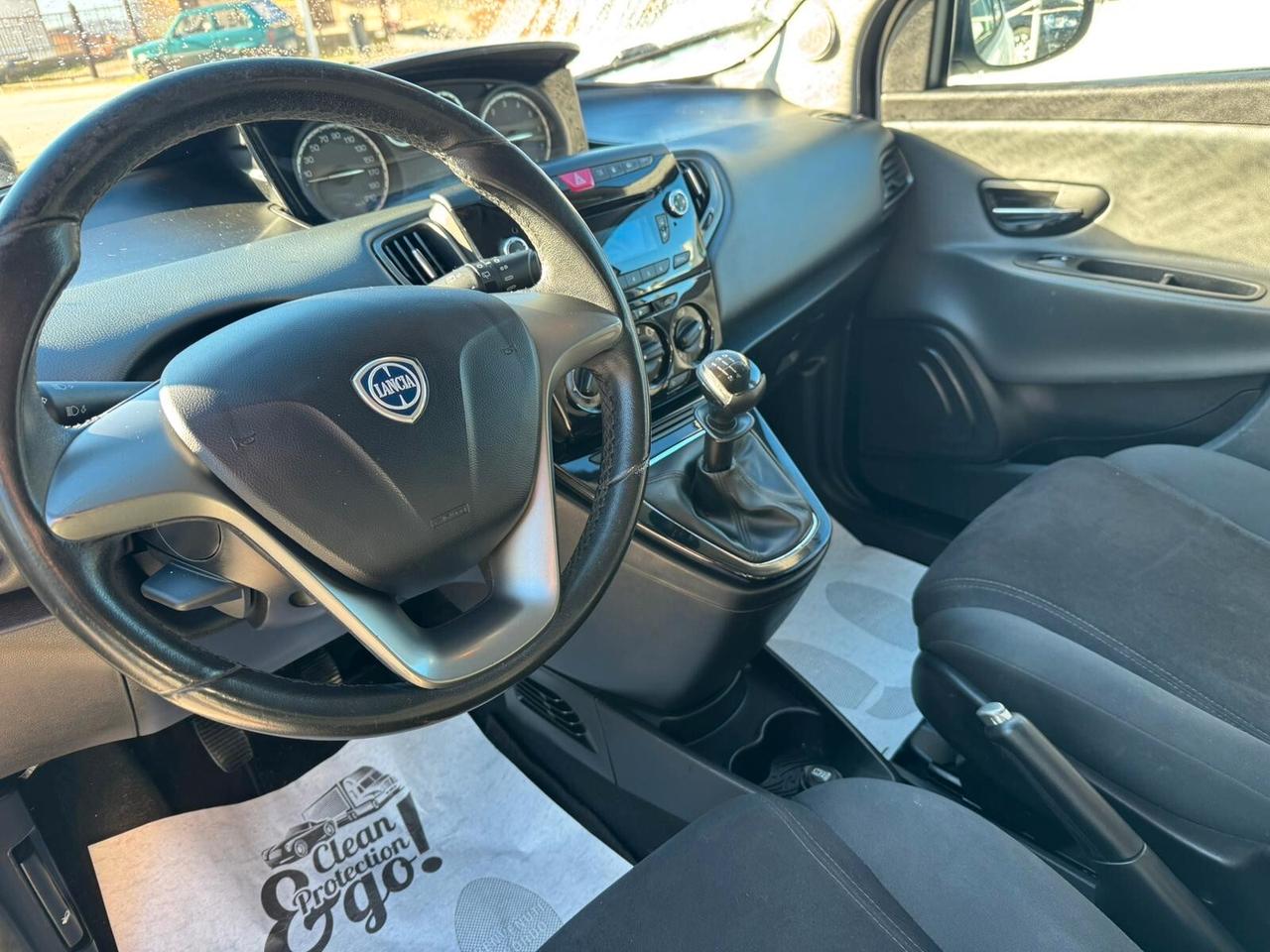 Lancia Ypsilon 1.2 69 CV 5 porte GPL Ecochic Gold