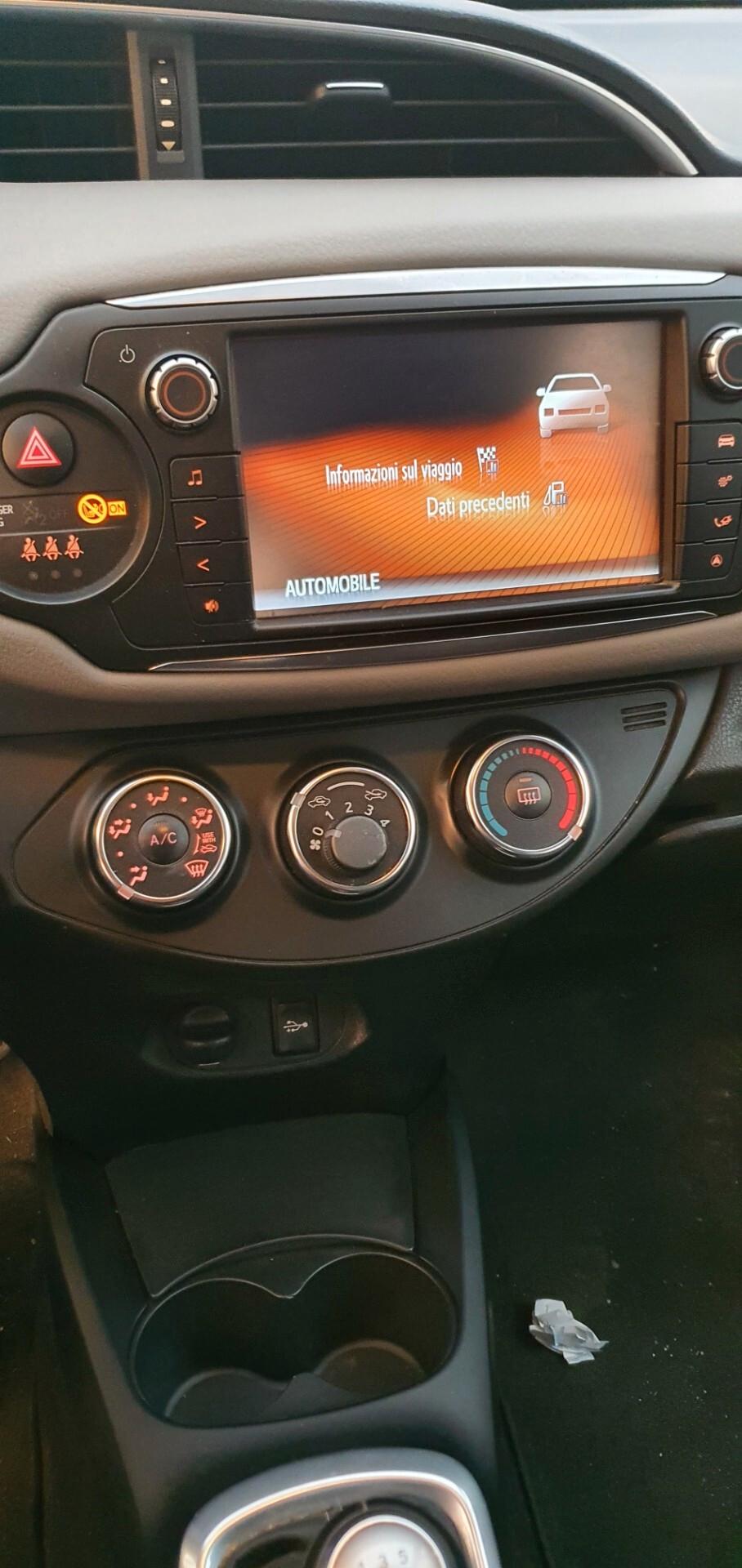 Toyota Yaris 1.0 5 porte Lounge