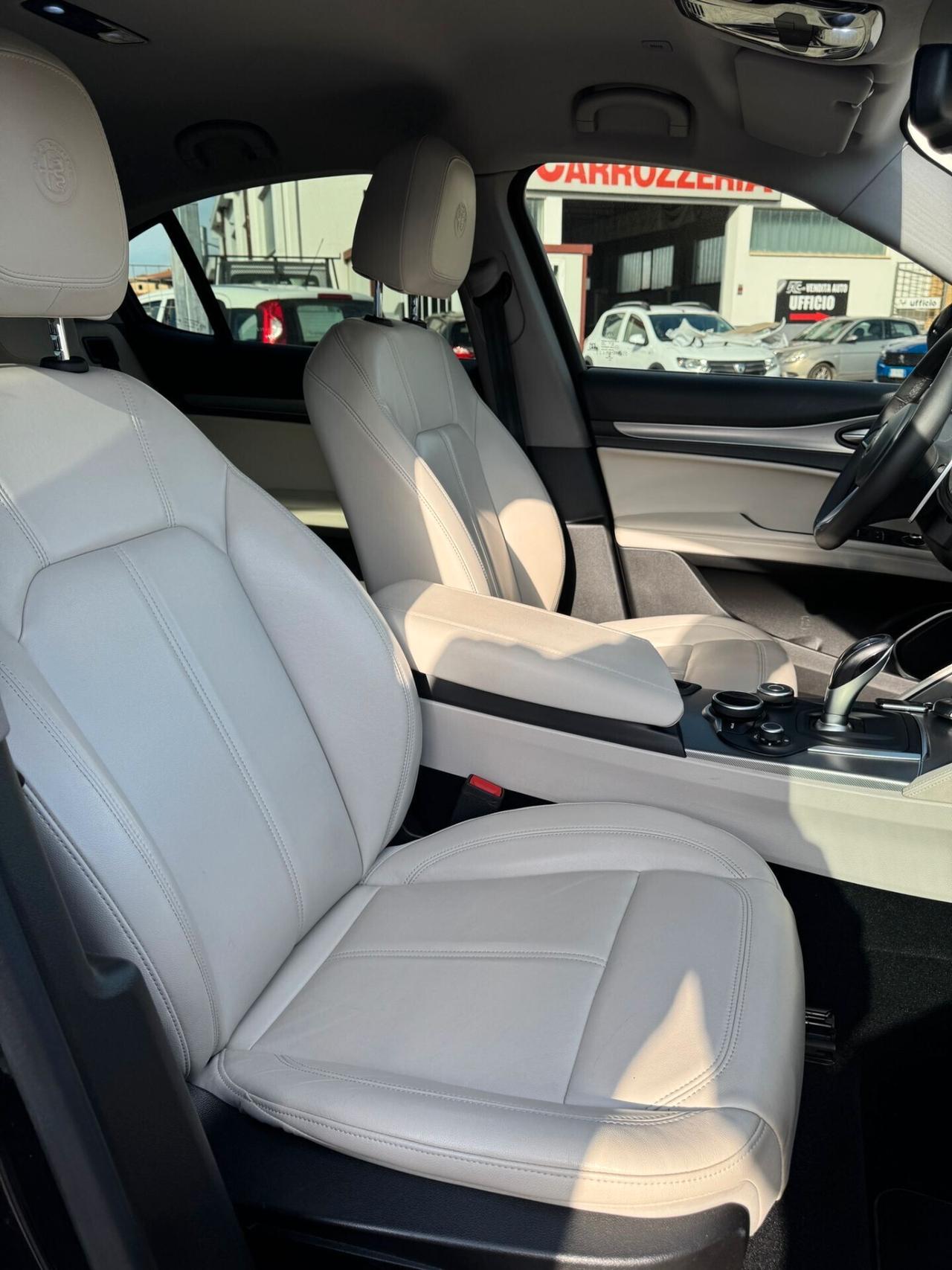 Alfa Romeo Stelvio 2.2 Turbodiesel 210 CV AT8 Q4 B-Tech