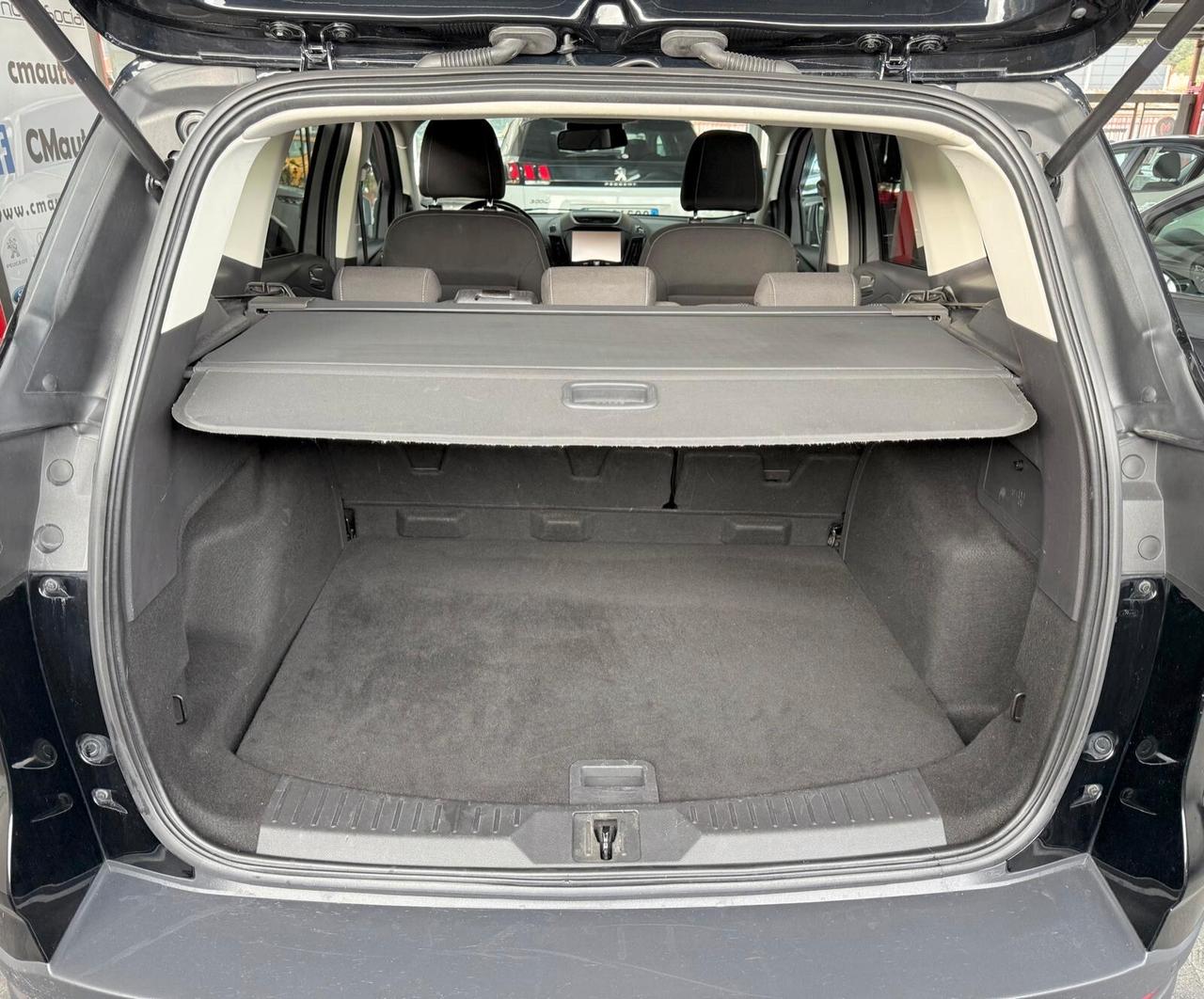 Ford Kuga 2.0 TDCI 150 CV S&S 2WD Business