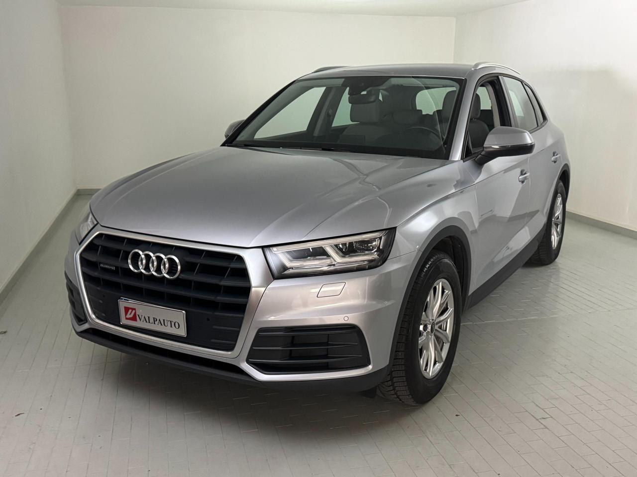 Audi Q5 40 2.0 tdi mhev Business quattro 204cv s-tronic GANCIO TRAINO SOSP. ADATTIVE