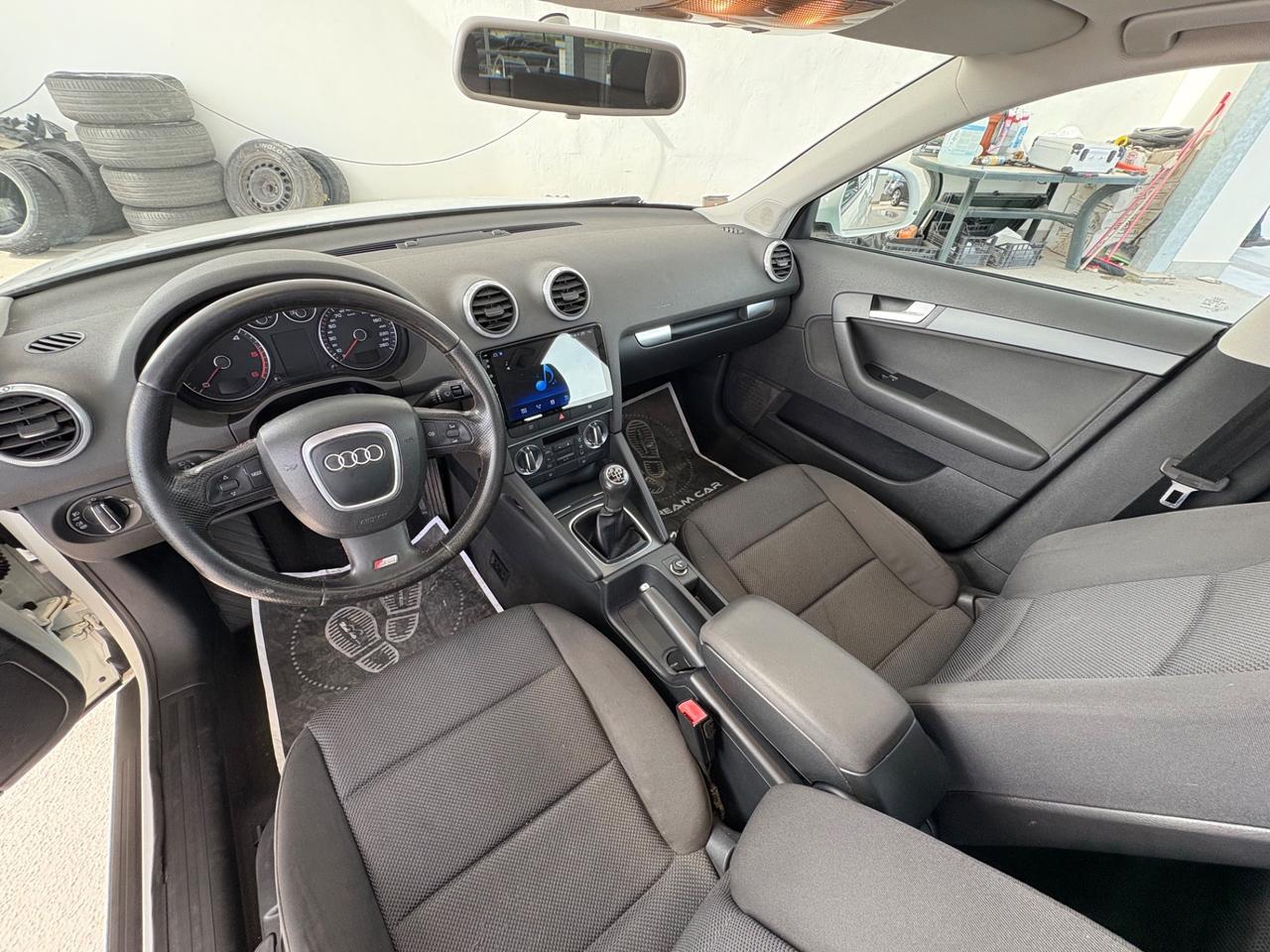 Audi A3 1.9 TDI F.AP. Attraction TETTO APRILE
