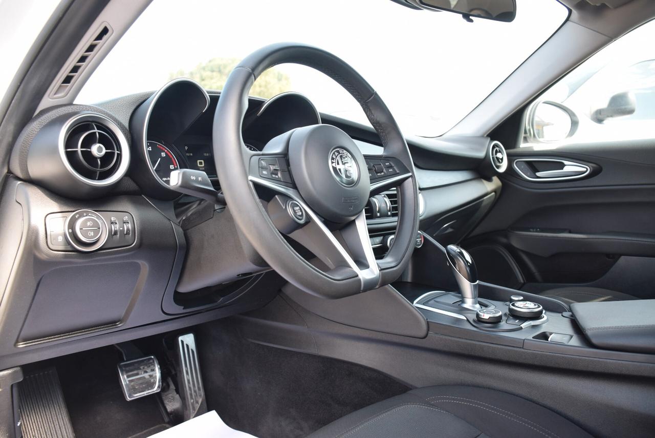 Alfa Romeo Giulia ALFAROMEO 2.2TD 150CV AT8 CRUISE ADAS BT CERCHI BIZONA