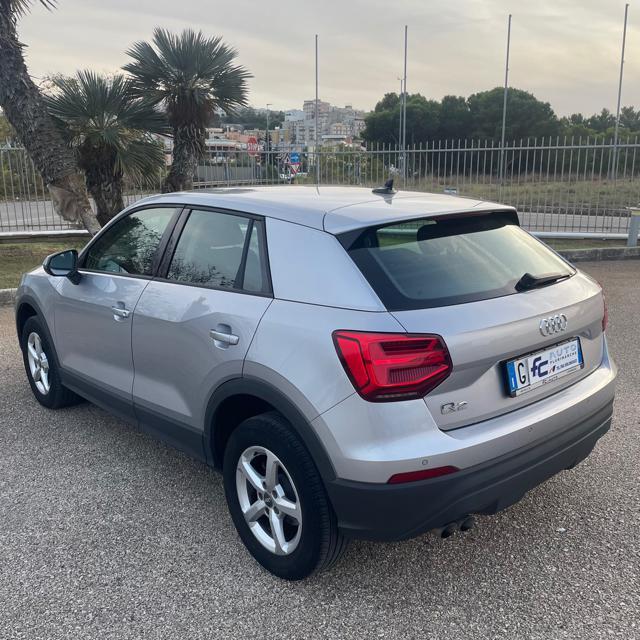 AUDI Q2 35 TDI Business