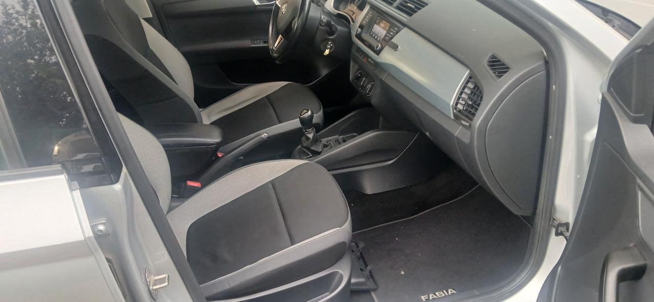 Neopatentati Skoda Fabia 1000 benzina