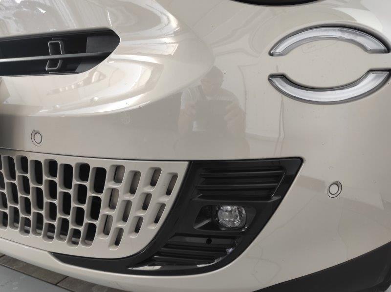 FIAT 600 (2023-->) - 600 Hybrid 110 CV DCT MHEV La Prima