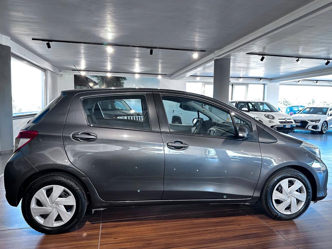 Toyota Yaris 1.0 5 porte Active