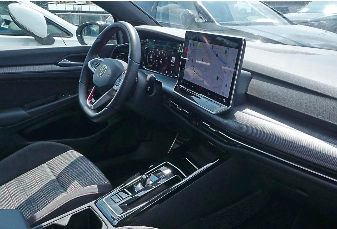 Volkswagen Golf 2.0 8.5 TSI GTI DSG TETTO NAVI