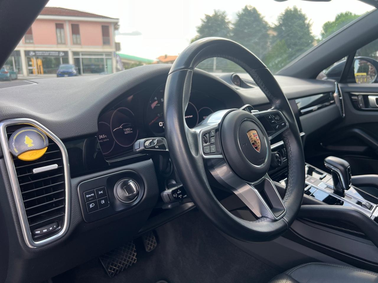 Porsche Cayenne Coupé 3.0 V6