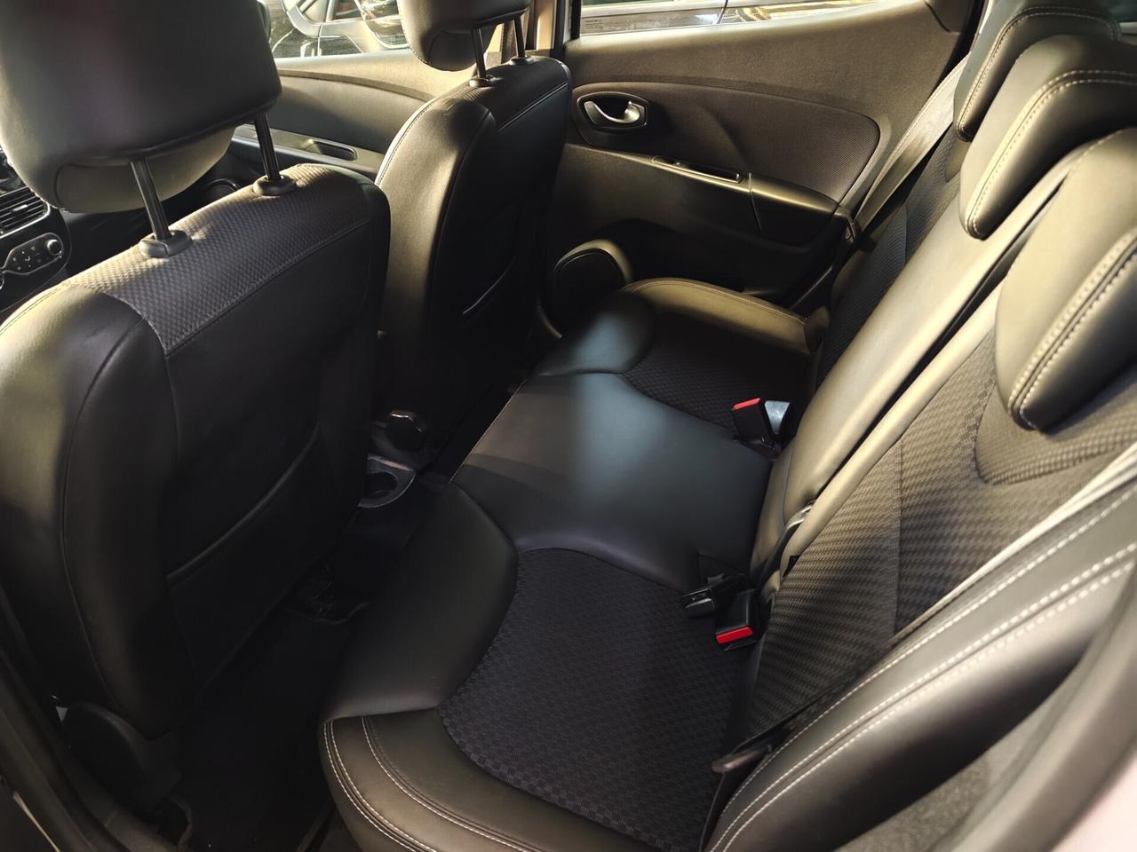 Renault Clio dCi 8V 90 CV 5 porte Moschino Intens