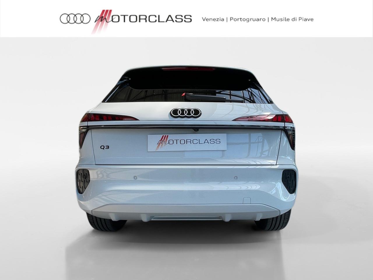 Audi Q3 2.0 tdi 150cv business advanced s tronic